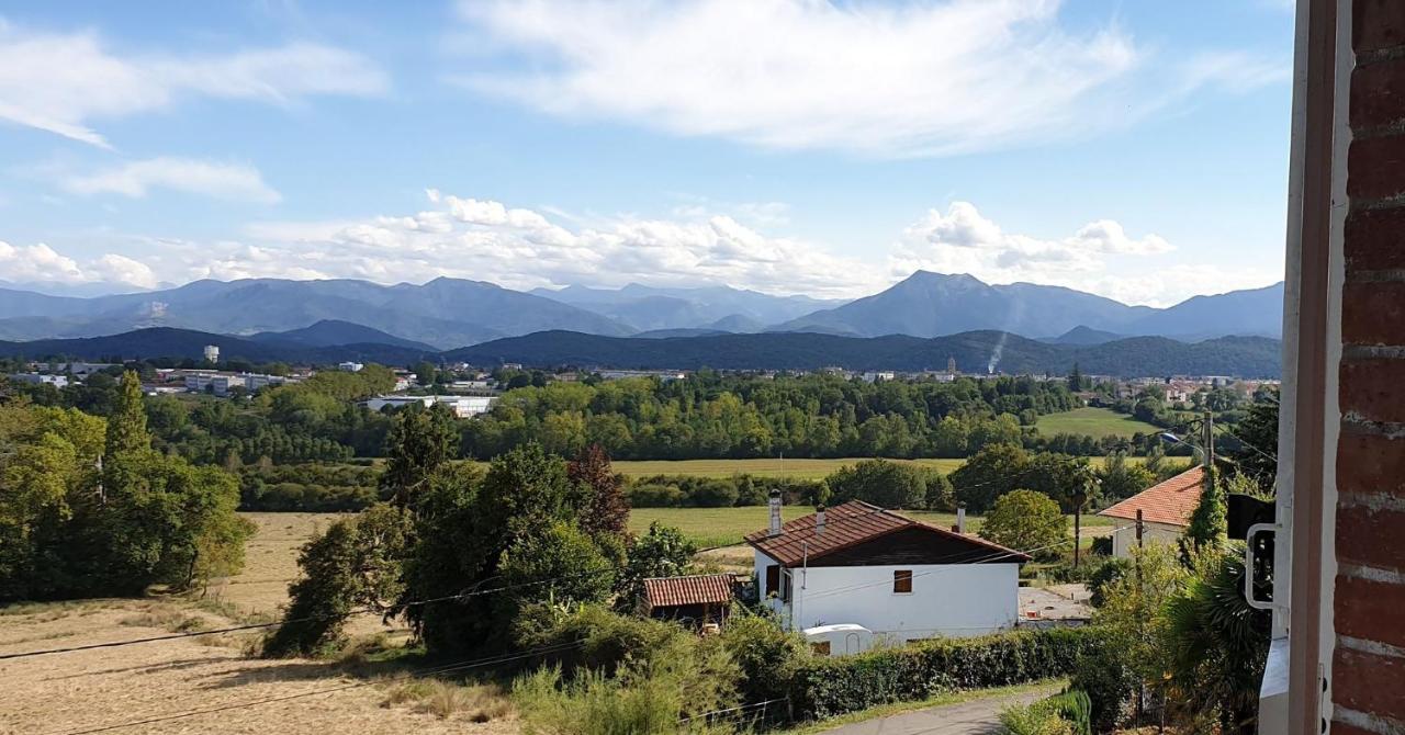 Pyrenees Vue Gite - Vues Fantastique, Parking Gratuit Sur Place & Piscine Saint Gaudens Exterior foto